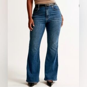 Abercrombie & Fitch The Flare Ultra High Rise Denim Jean 10 30 Short Inseam